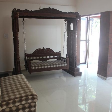 Royale Inn Vapi Dış mekan fotoğraf